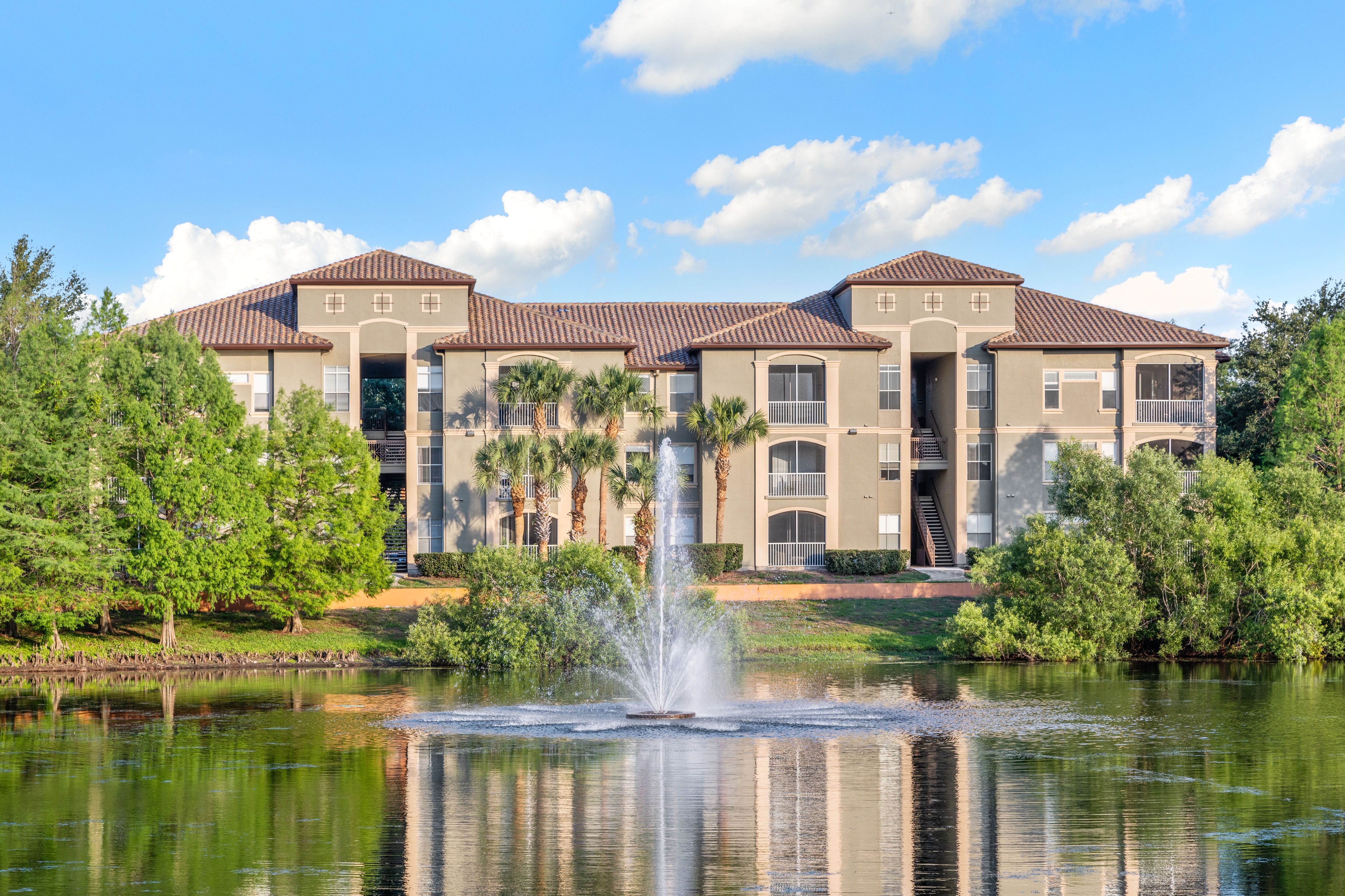 The Debra Metrowest - Orlando FL - Exterior